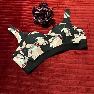 Crane Fitness Sports Bra Black and Pink Floral Bra Size Large
